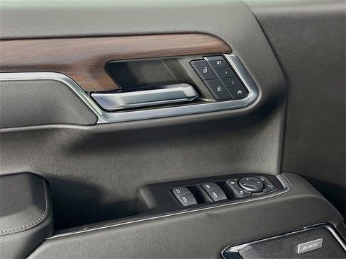 Used 2024 GMC Sierra 1500 SLT w/ SLT Premium Plus Package image 19