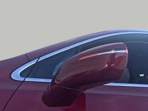 Used 2018 Buick Enclave Essence FWD image 33