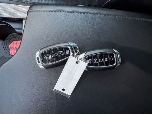 Used 2022 Hyundai Palisade Calligraphy image 18