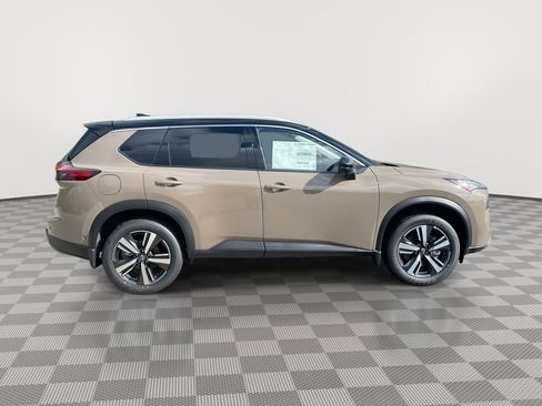 Certified 2025 Nissan Rogue SL w/ Tech Package image 12