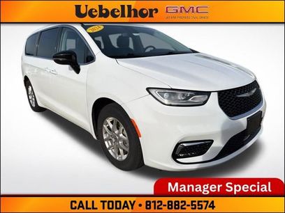 Used 2024 Chrysler Pacifica Touring-L