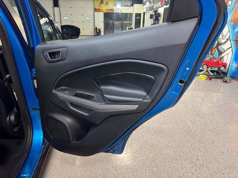 Used 2018 Ford EcoSport Titanium AWD/4WD image 16