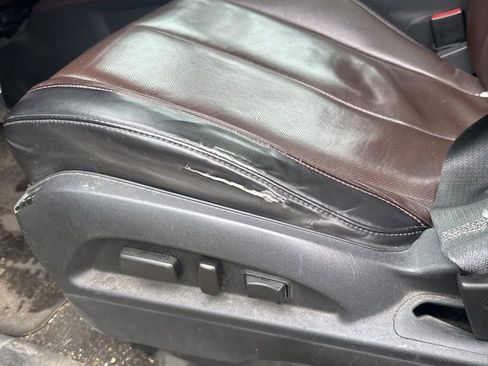 Used 2011 Chevrolet Equinox LTZ image 14