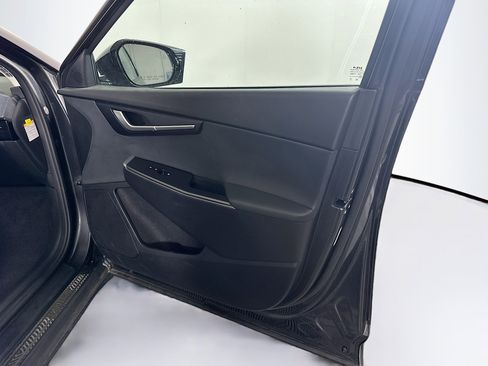 Used 2024 Kia EV6 Light image 31