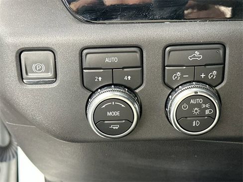 Used 2024 GMC Sierra 1500 Elevation image 22