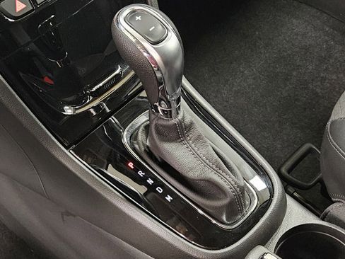 Used 2020 Buick Encore Preferred image 35