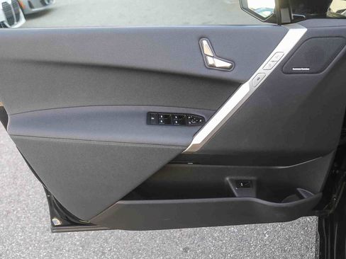 Used 2026 BMW iX xDrive45 image 17