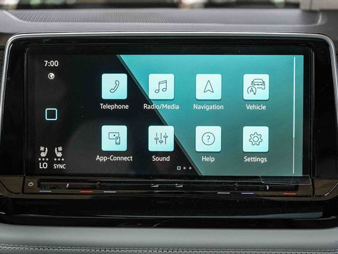 New 2026 Volkswagen Atlas Cross Sport SEL Premium R-Line AWD/4WD image 16