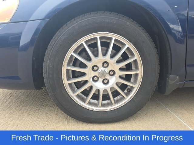 Used 2005 Chrysler Sebring Touring FWD image 9