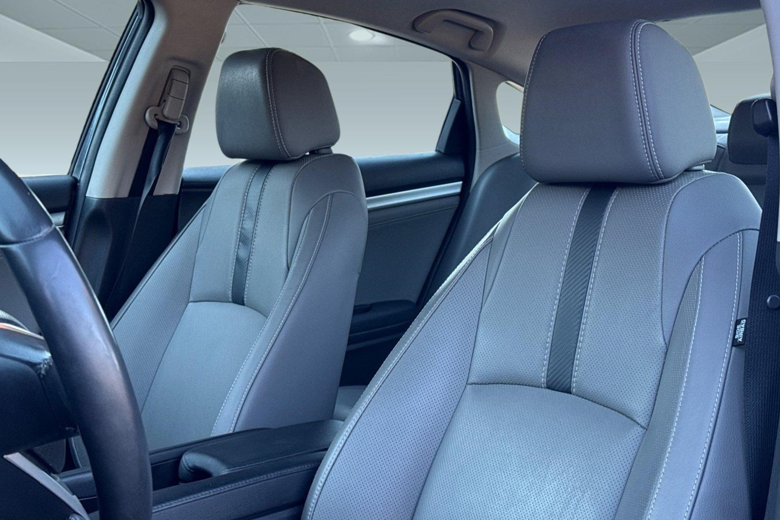 Used 2016 Honda Civic Touring image 26