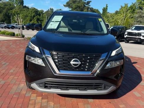 Used 2023 Nissan Rogue SV FWD image 6