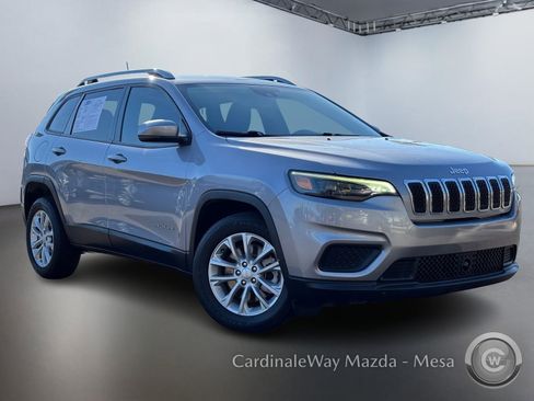 Used 2021 Jeep Cherokee Latitude image 2