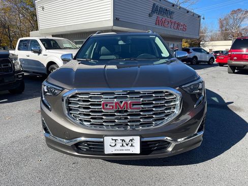 Used 2019 GMC Terrain Denali w/ Comfort Package image 2