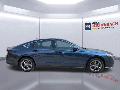 Used 2023 Honda Accord EX image 3