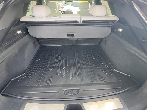Certified 2024 Cadillac Lyriq Luxury AWD/4WD image 6
