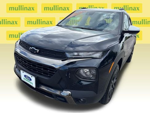 Used 2021 Chevrolet TrailBlazer ACTIV w/ Convenience Package image 9