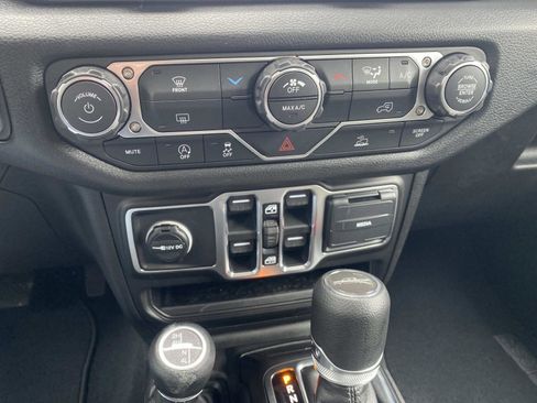 New 2026 Jeep Gladiator Sport image 14