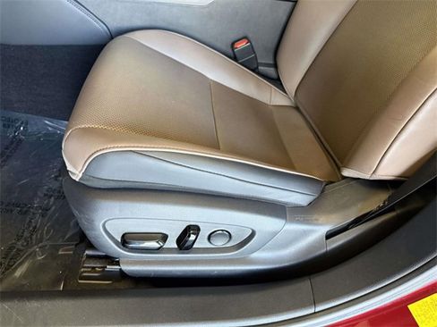 Certified 2022 Lexus ES 350 w/ Premium Package image 3