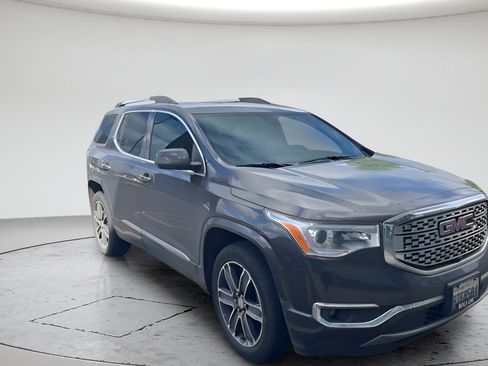Used 2017 GMC Acadia Denali w/ Technology Package AWD/4WD image 12
