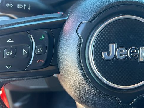 Certified 2024 Jeep Wrangler Unlimited Rubicon image 19