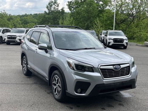 Certified 2021 Subaru Forester Premium AWD/4WD image 7