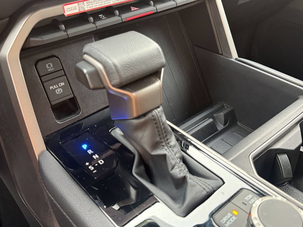 Used 2026 Toyota Tundra Limited AWD/4WD image 22