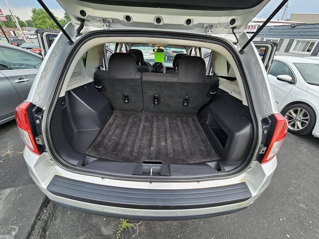 Used 2013 Jeep Compass Sport AWD/4WD image 9