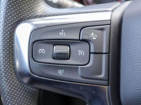 Certified 2025 Chevrolet Blazer LT FWD image 13