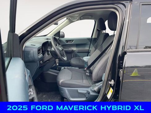 New 2025 Ford Maverick XL image 9