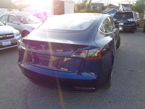 Used 2018 Tesla Model 3 RWD image 23