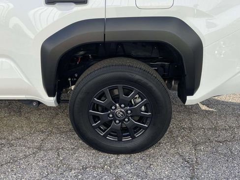 Used 2025 Toyota 4Runner SR5 image 8