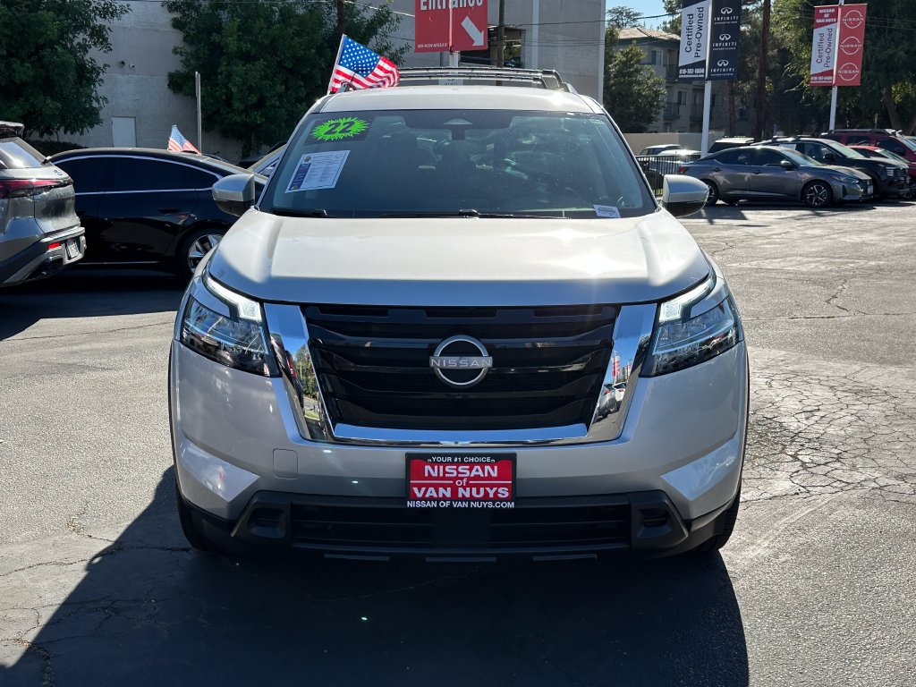 Used 2022 Nissan Pathfinder SV FWD image 12