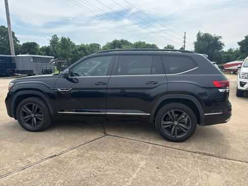 Used 2021 Volkswagen Atlas SE w/ Panoramic Sunroof Package FWD image 8