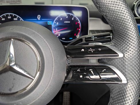 Certified 2023 Mercedes-Benz GLC 300 4MATIC image 33