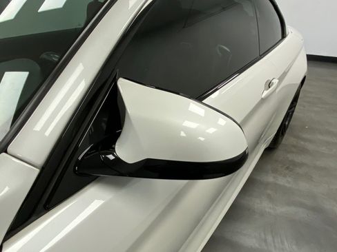 Used 2016 BMW M4 Convertible RWD image 23