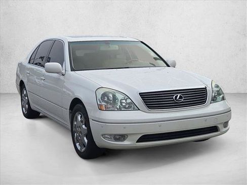 Used 2003 Lexus LS 430 w/ Navigation/Mark Levinson Pkg RWD image 3