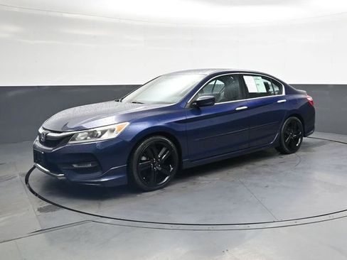 Used 2017 Honda Accord Sport Special Edition image 8