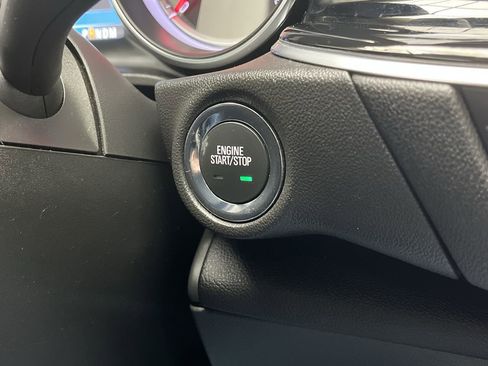 Used 2018 Buick Regal Preferred w/ Driver Confidence Package #1 image 23