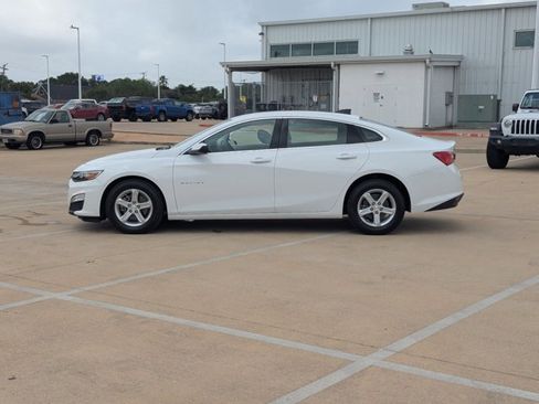 Used 2025 Chevrolet Malibu LS FWD image 8