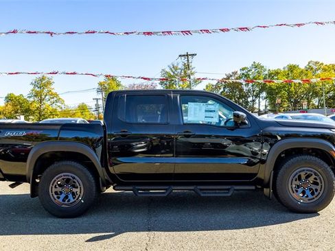 New 2026 Nissan Frontier PRO-4X w/ Pro-4x Convenience Package image 4