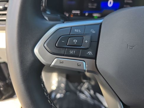 Used 2025 Volkswagen Taos S image 20