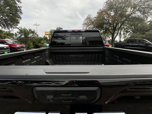 Used 2024 GMC Sierra 2500 AT4 w/ AT4 Premium Plus Package AWD/4WD image 24