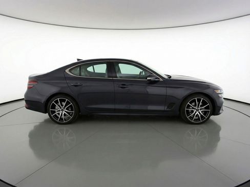 Used 2025 Genesis G70 2.5T AWD/4WD image 11