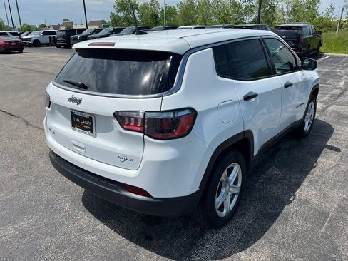 Used 2024 Jeep Compass Sport AWD/4WD image 7