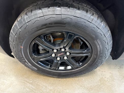 Used 2021 GMC Acadia AT4 w/ Trailering Package AWD/4WD image 39