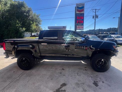 Used 2015 Chevrolet Colorado LT w/ Luxury Package AWD/4WD image 7