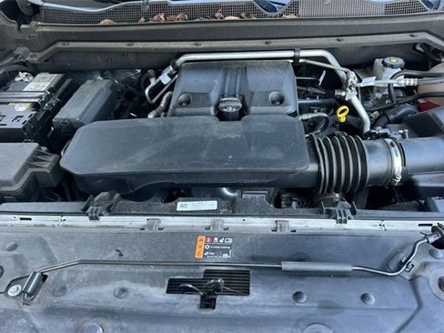 Used 2023 GMC Canyon AT4 image 23