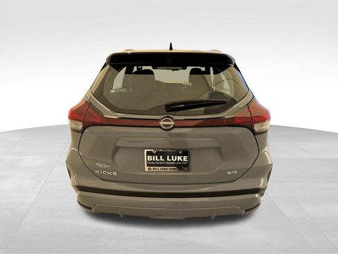 Used 2024 Nissan Kicks SR FWD image 8