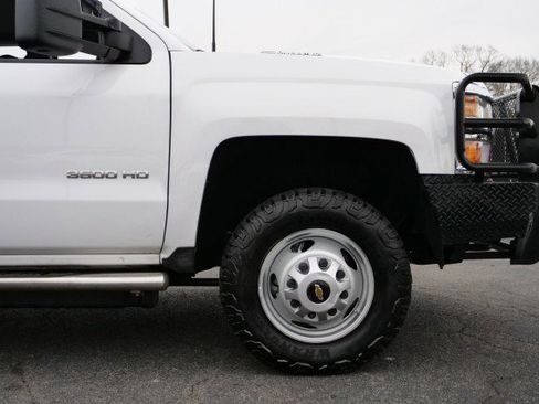 Used 2016 Chevrolet Silverado 3500 W/T image 34