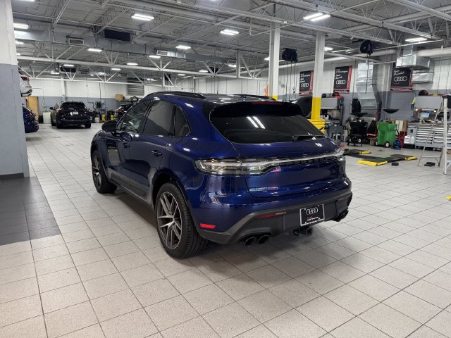 Used 2023 Porsche Macan S AWD/4WD image 7